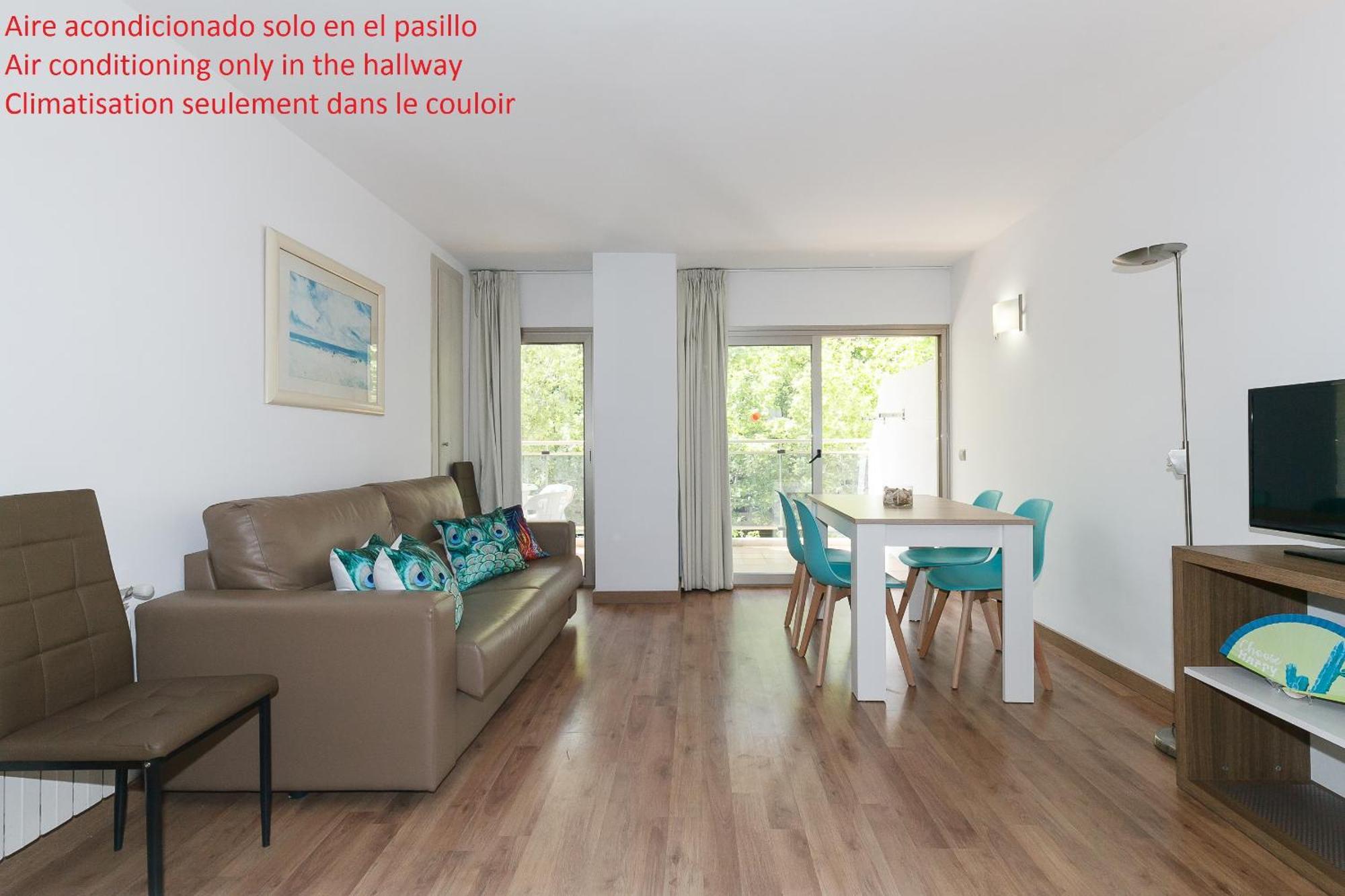Uhc Michelangelo Apartments Salou Exterior photo
