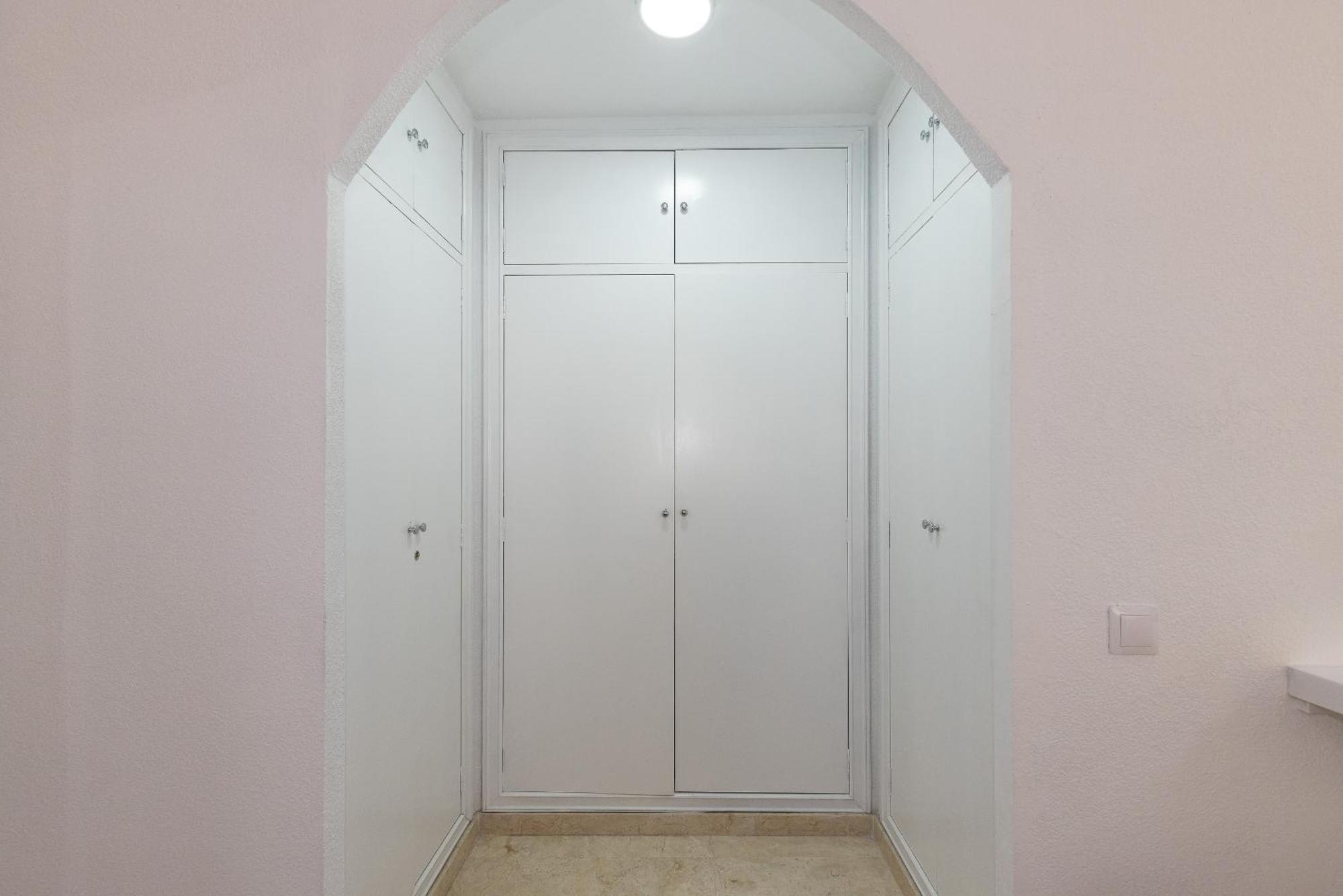 Uhc Michelangelo Apartments Salou Room photo