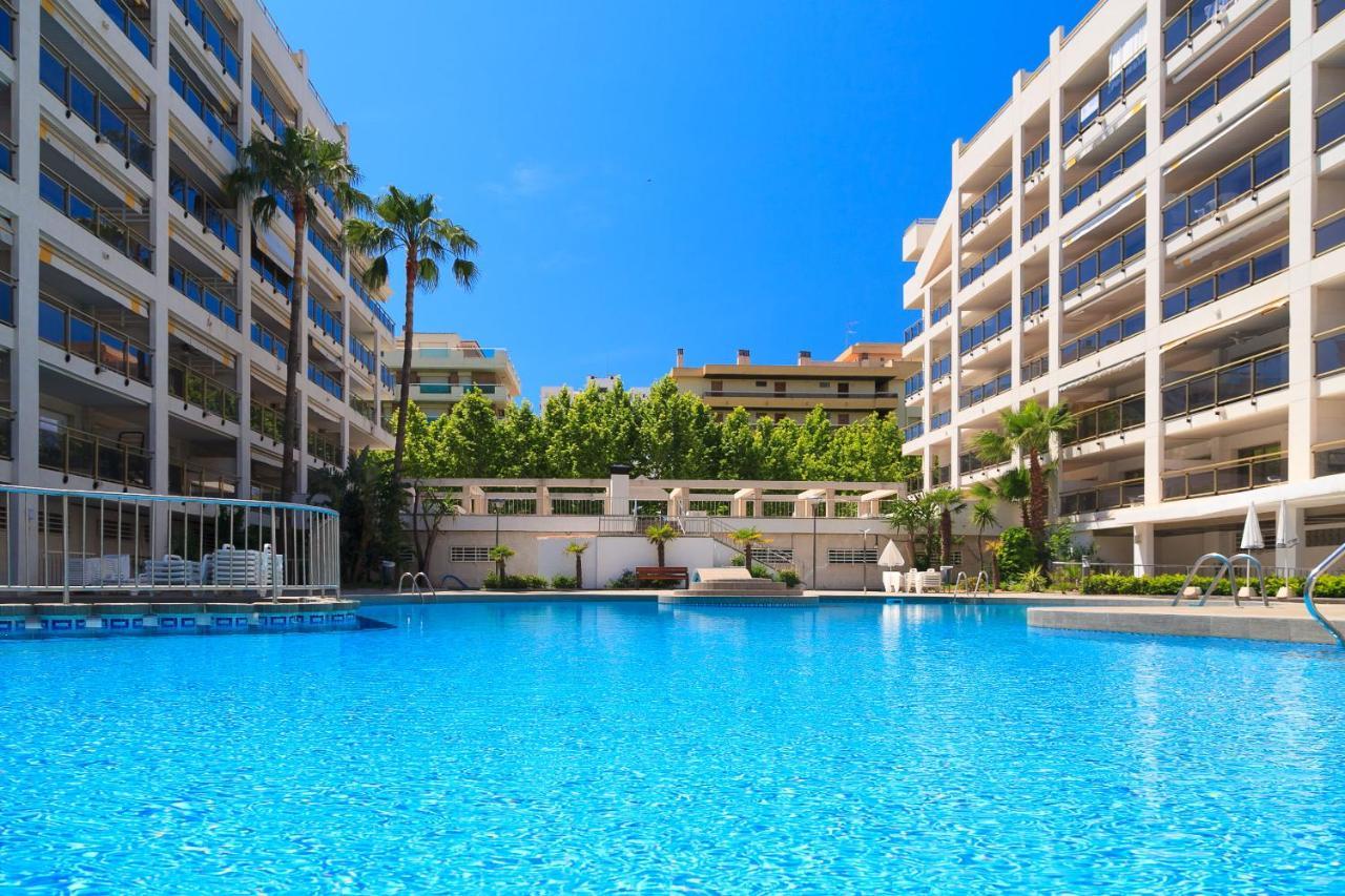 Uhc Michelangelo Apartments Salou Exterior photo